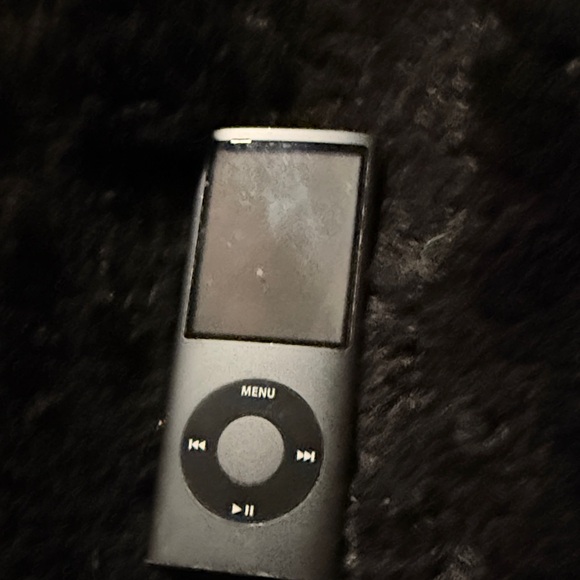 Apple Silver MP3 Player